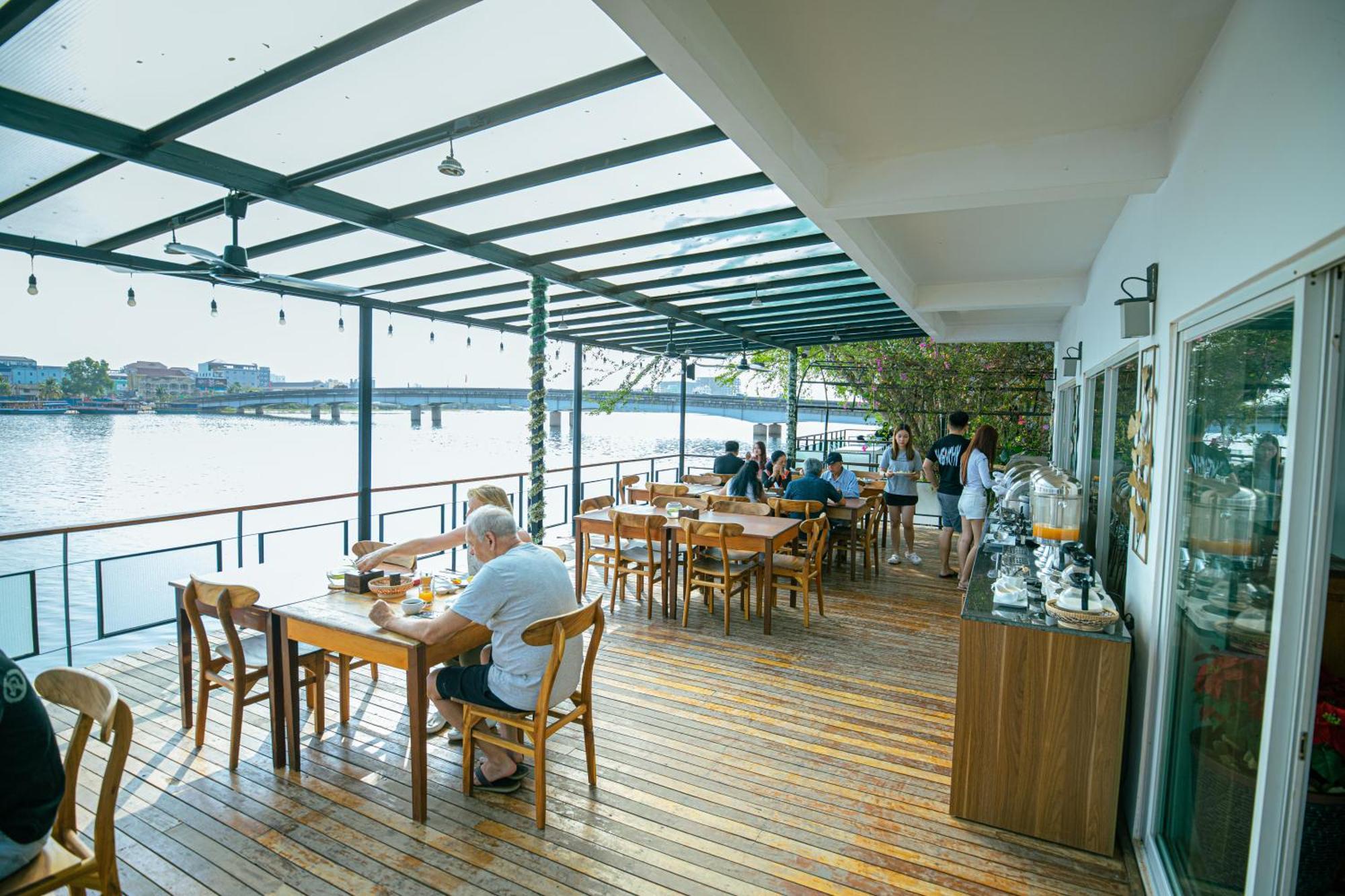 The B Resort Kampot Exteriér fotografie